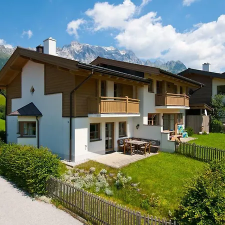 Hochkoenig Dienten am Hochkönig